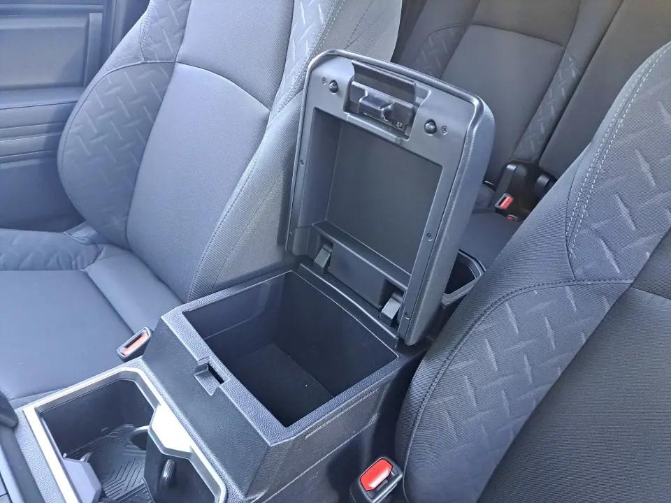 2025 Toyota Tacoma SR5 - Photo 32