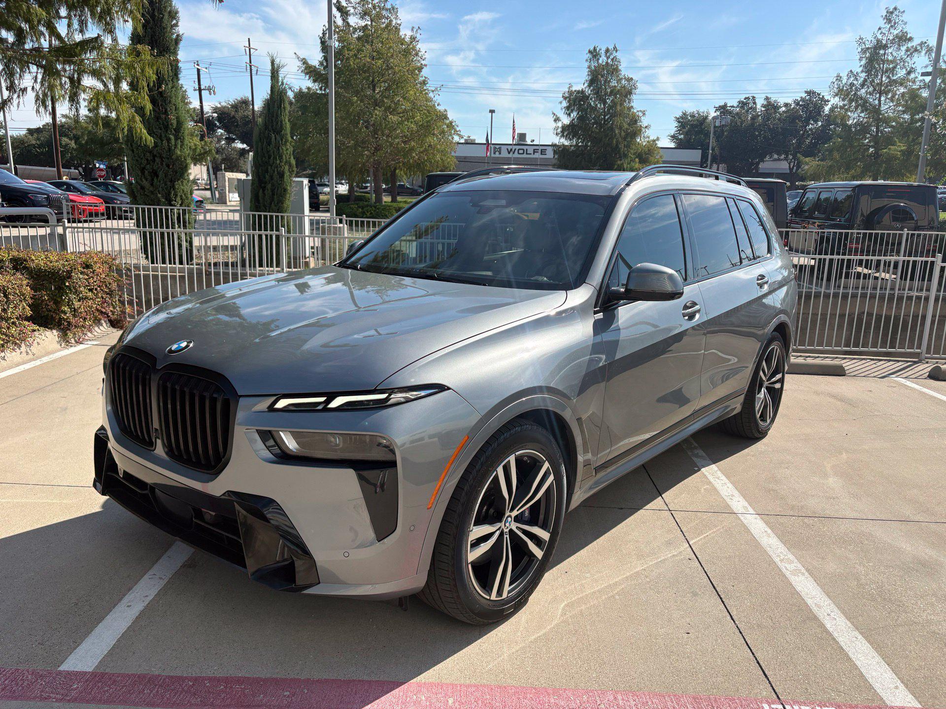 /2023 BMW X7