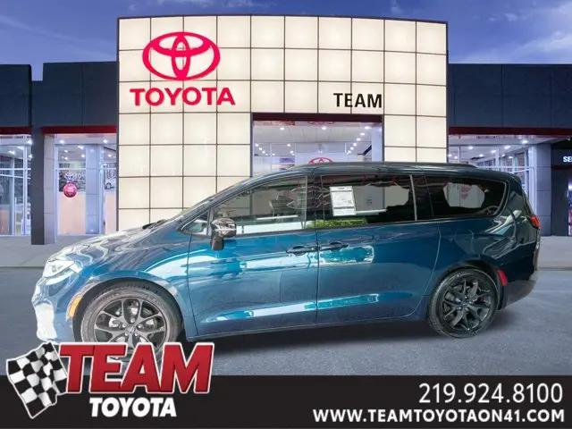 2025 Chrysler Pacifica Limited for sale in Schererville, IN