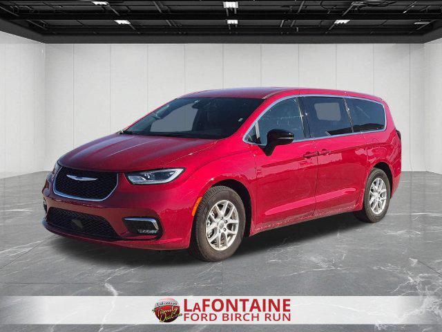 2025 Chrysler Pacifica Select for sale in Birch Run, MI