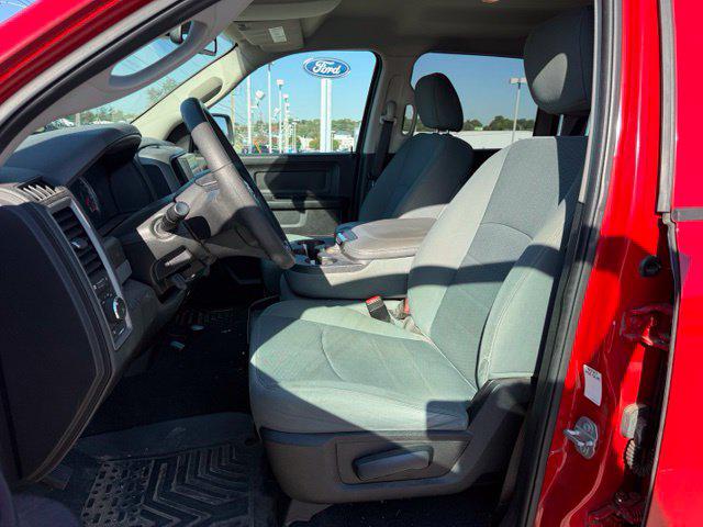 2019 Ram 1500 Classic Express Crew Cab 4x2 57 Box