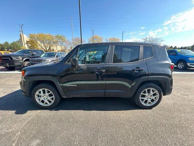 2023 Jeep Renegade Latitude 4x4 2023 Jeep Renegade Latitude 4x4