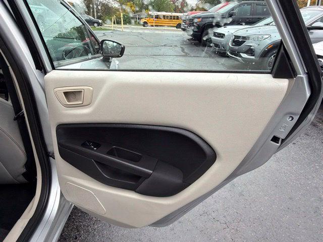 2012 Ford Fiesta SE