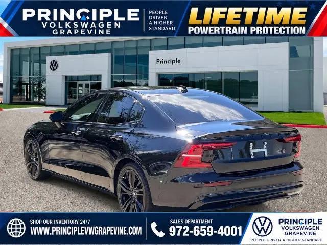 2023 Volvo S60 B5 Plus Black Edition