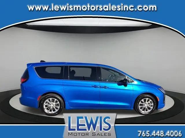 2027 Chrysler Pacifica Limited for sale in Lafayette, IN
