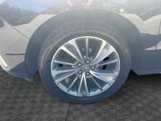 2017 Acura MDX w/Technology Package