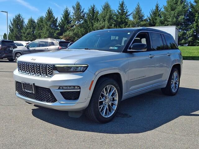 2023 Jeep Grand Cherokee Summit 4x4 2023 Jeep Grand Cherokee Summit 4x4