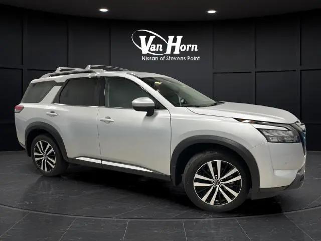 2025 Nissan Pathfinder Platinum 4WD for sale in Stevens Point, WI