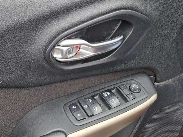 2018 Jeep Cherokee Latitude Tech Connect FWD