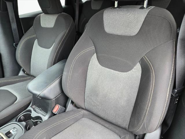 2018 Jeep Cherokee Latitude Tech Connect FWD