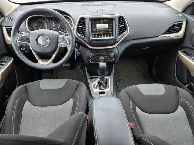 2018 Jeep Cherokee Latitude Tech Connect FWD