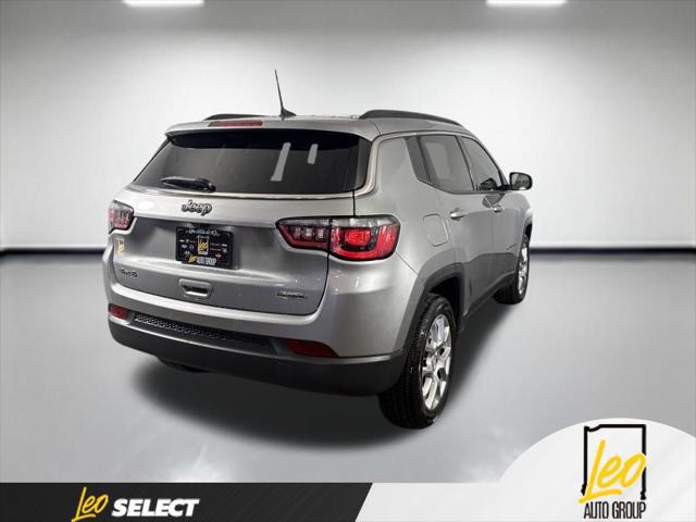 2024 Jeep Compass Latitude Lux FWD