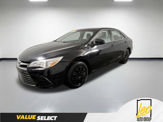 2016 Toyota Camry LE for sale in COLUMBUS, IN