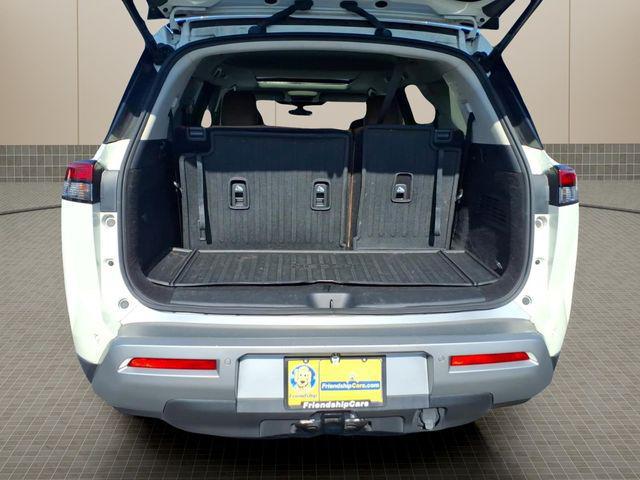 2024 Nissan Pathfinder Platinum 4WD