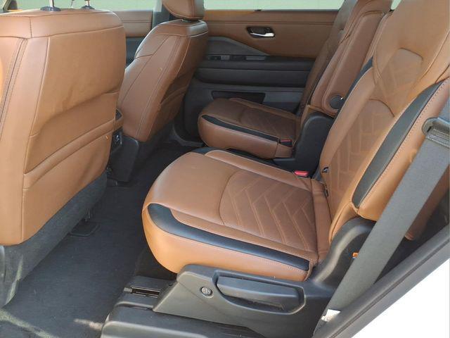 2024 Nissan Pathfinder Platinum 4WD