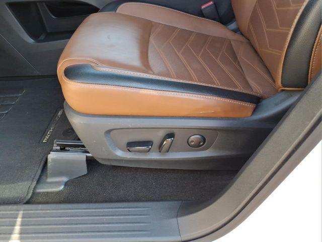 2024 Nissan Pathfinder Platinum 4WD
