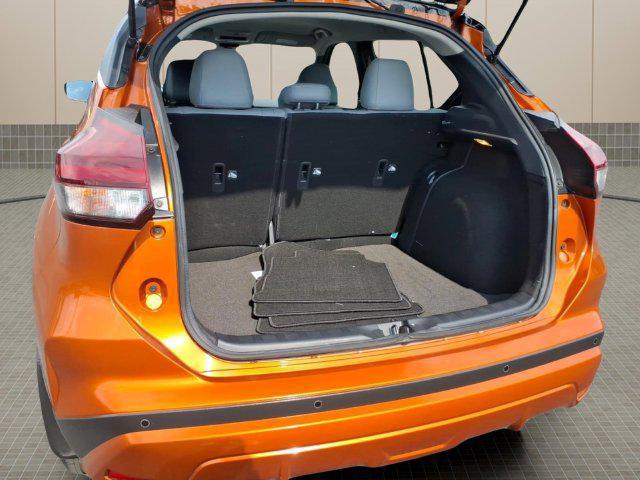 2023 Nissan Kicks SR Xtronic CVT