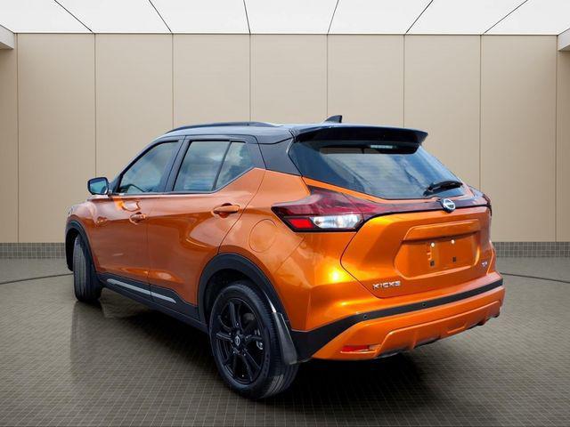 2023 Nissan Kicks SR Xtronic CVT