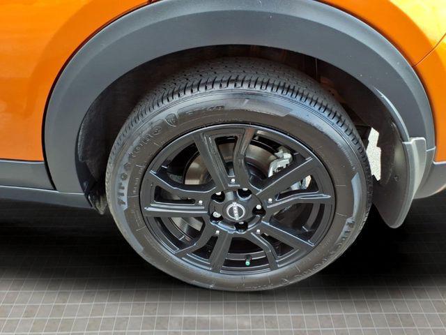2023 Nissan Kicks SR Xtronic CVT