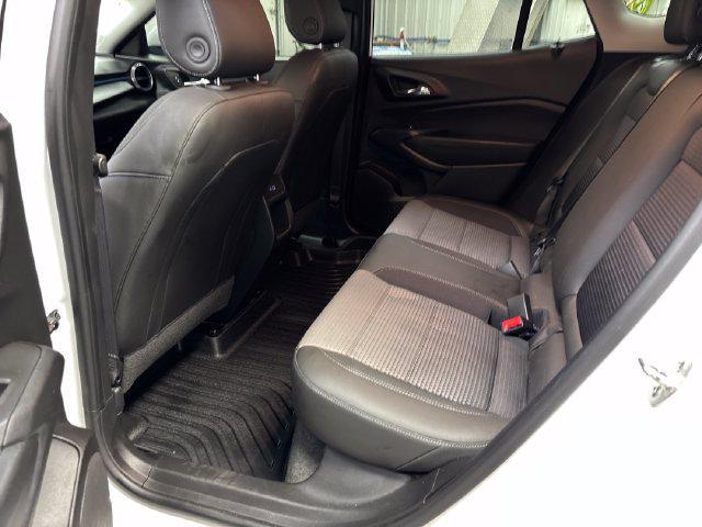 2025 Chevrolet Trax FWD LT