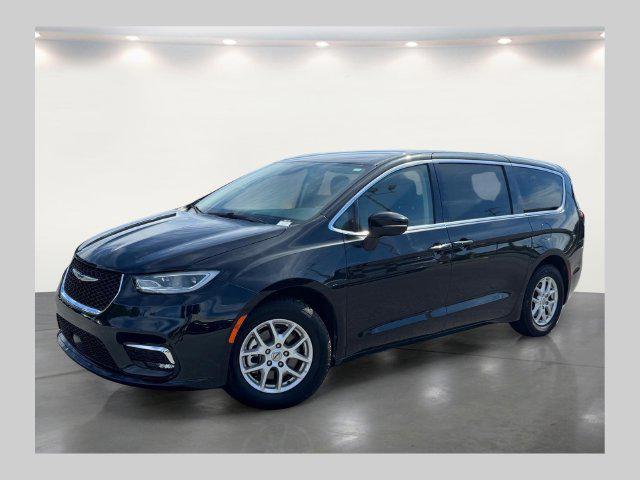 2023 Chrysler Pacifica Touring L for sale in JOHNSON CITY, TN