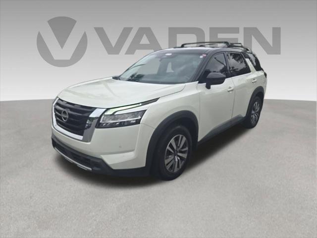 2023 Nissan Pathfinder SL FWD