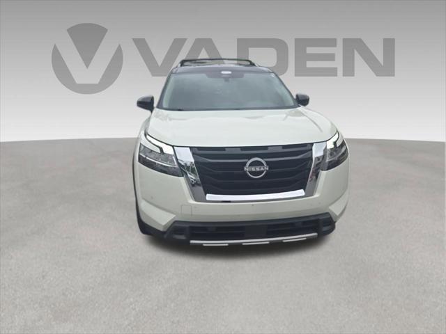 2023 Nissan Pathfinder SL FWD