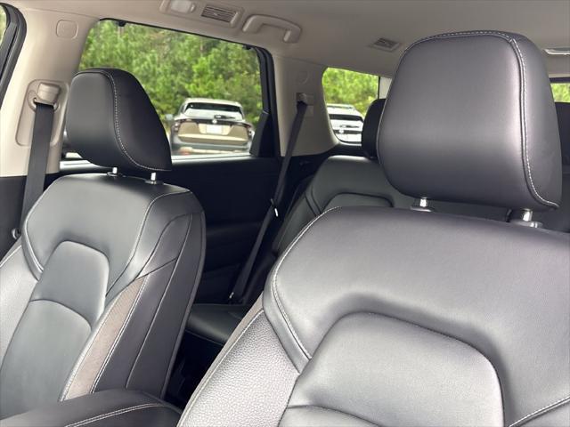 2023 Nissan Pathfinder SL FWD