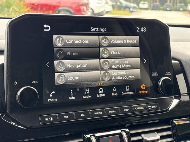 2023 Nissan Pathfinder SL FWD