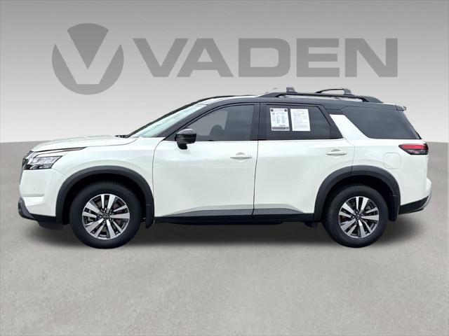 2023 Nissan Pathfinder SL FWD