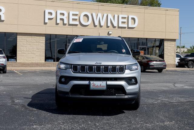 2024 Jeep Compass Latitude Lux FWD