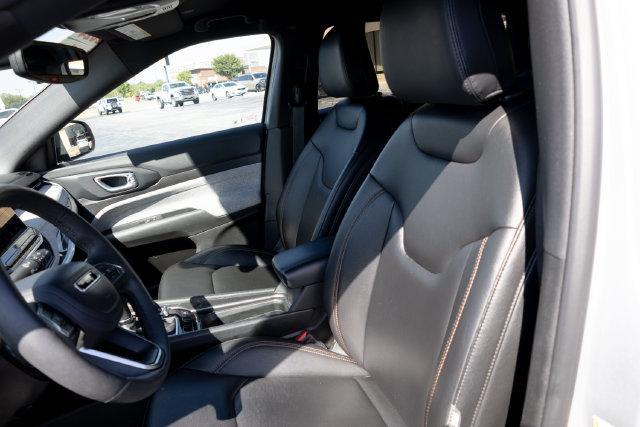 2024 Jeep Compass Latitude Lux FWD