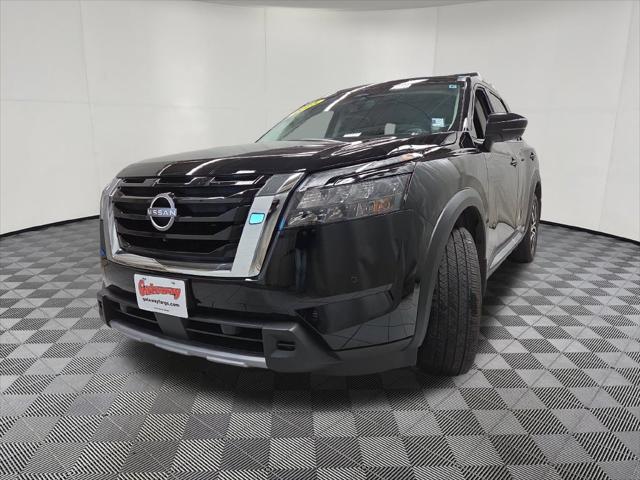 2025 Nissan Pathfinder Platinum 4WD