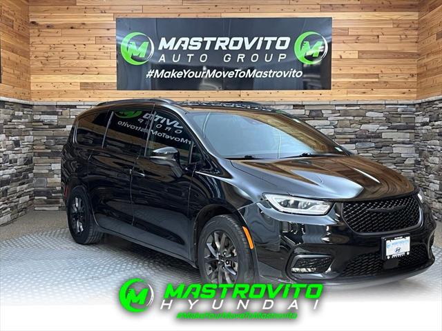 2022 Chrysler Pacifica Touring L AWD for sale in YORKVILLE, NY