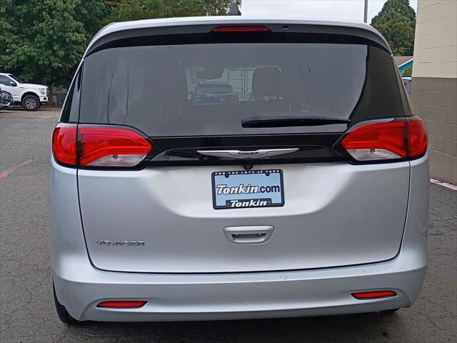 2024 Chrysler Voyager LX