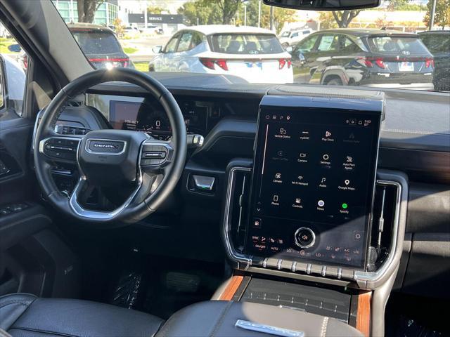 2025 GMC Yukon 4WD Denali