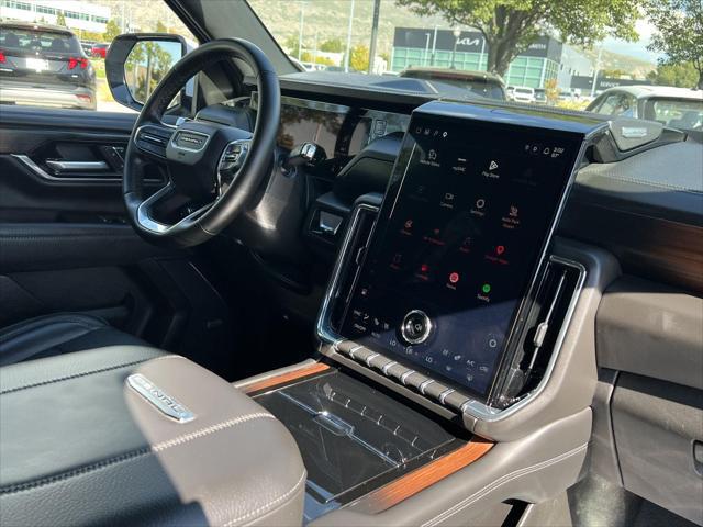 2025 GMC Yukon 4WD Denali