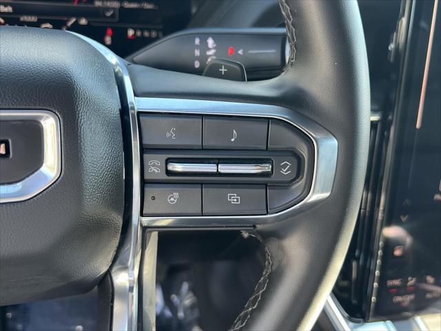 2025 GMC Yukon 4WD Denali