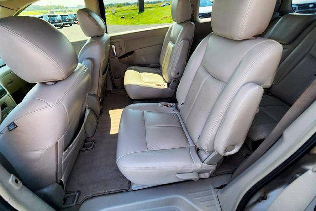 2013 Nissan Quest SV