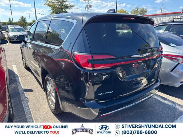 2025 Chrysler Pacifica Select