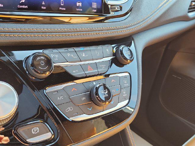 2022 Chrysler Pacifica Pinnacle AWD