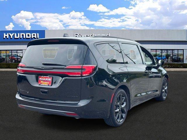 2025 Chrysler Pacifica Limited