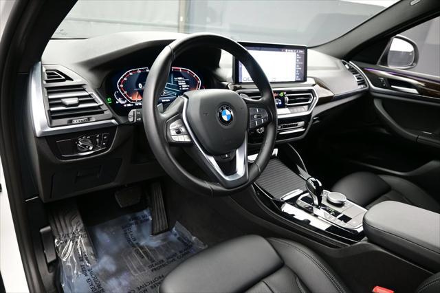 2025 BMW X4 xDrive30i