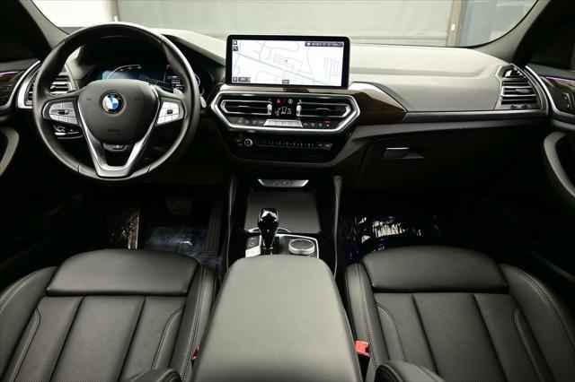 2025 BMW X4 xDrive30i
