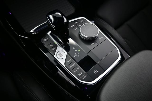 2025 BMW X4 xDrive30i