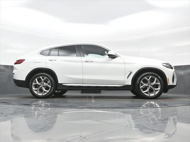 2025 BMW X4 xDrive30i
