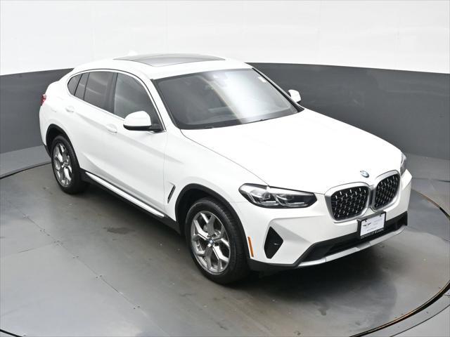 2025 BMW X4 xDrive30i