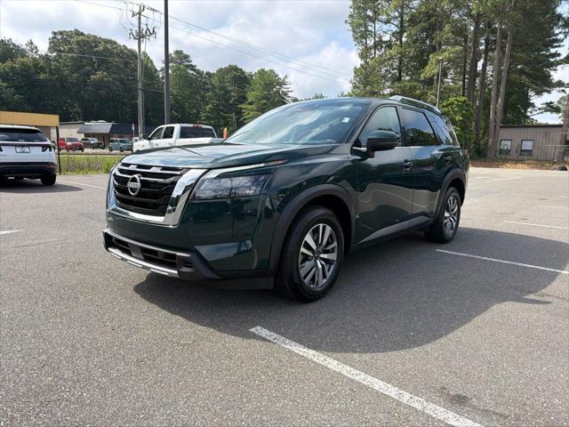 2025 Nissan Pathfinder SL 4WD