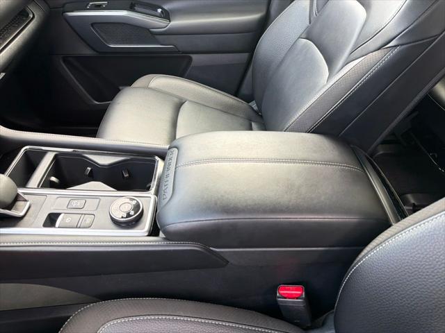 2025 Nissan Pathfinder SL 4WD