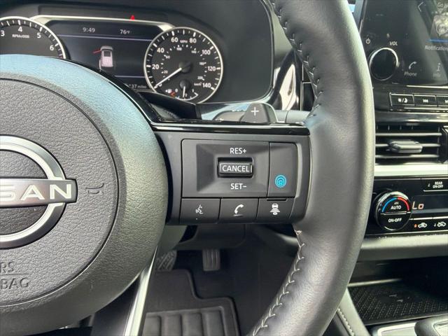 2025 Nissan Pathfinder SL 4WD